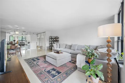 10185 Collins Ave # 306, Bal Harbour FL 33154