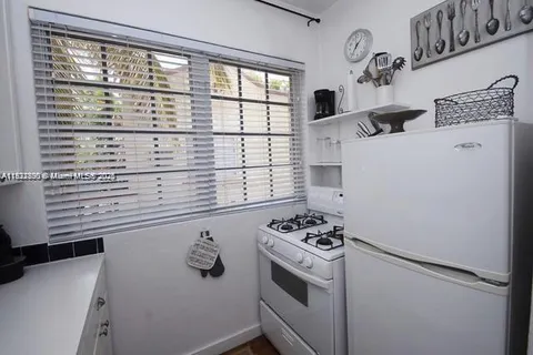 741 15th St # 3, Miami Beach FL 33139