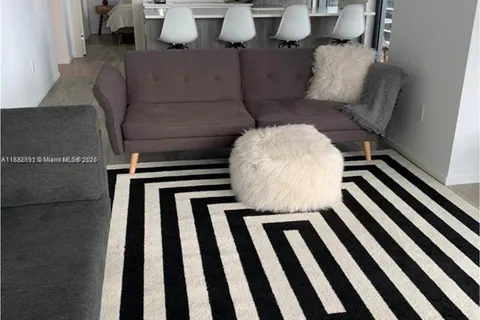 801 S Miami Ave, Miami FL 33130