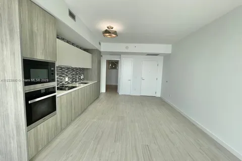 2900 NE 7th Ave # 2706, Miami FL 33137