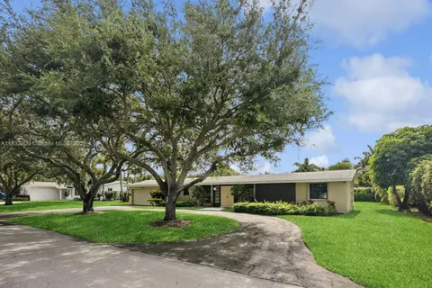 15471 SW 83rd Ave, Palmetto Bay FL 33157