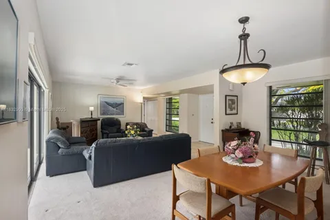 15471 SW 83rd Ave, Palmetto Bay FL 33157
