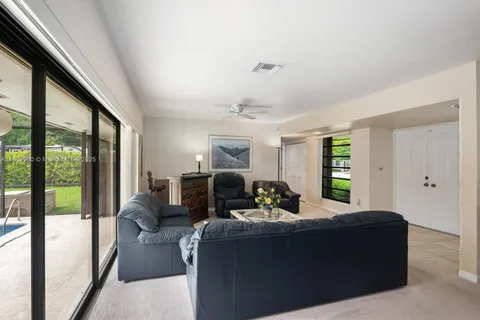 15471 SW 83rd Ave, Palmetto Bay FL 33157