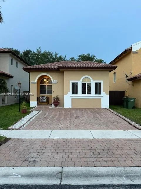 2605 NE 41st Cir, Homestead FL 33033