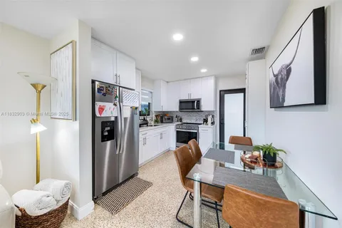 30 NW 56th Ct # 32, Miami FL 33126