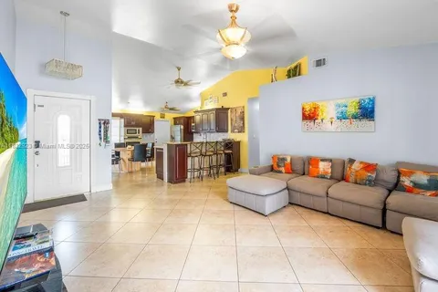 550 Auburn Way, Davie FL 33325