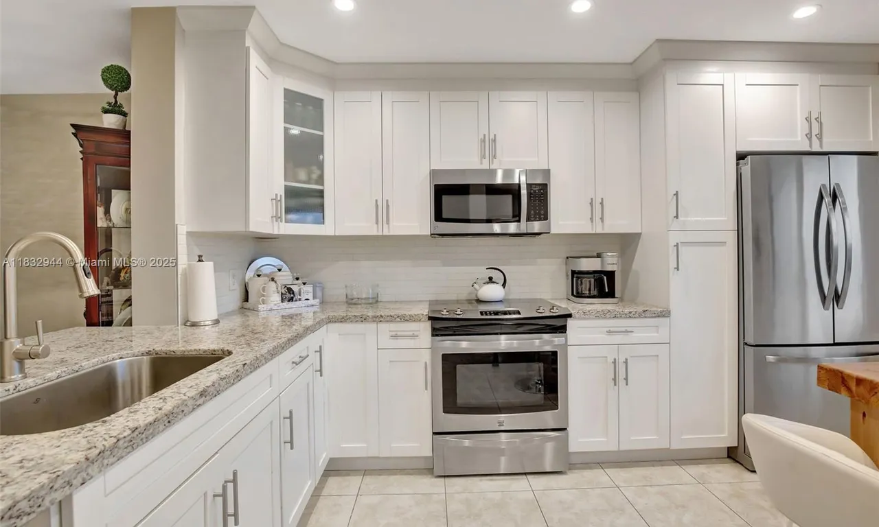 800 SW 125th Way # 405O, Pembroke Pines FL 33027