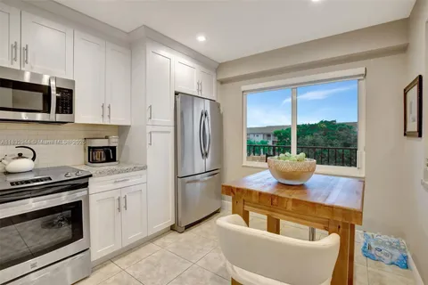 800 SW 125th Way # 405O, Pembroke Pines FL 33027