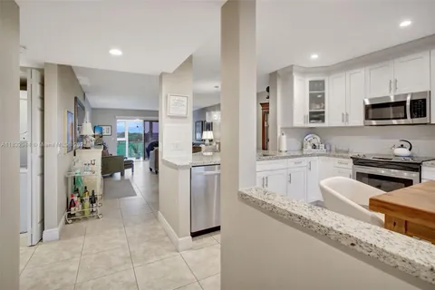 800 SW 125th Way # 405O, Pembroke Pines FL 33027
