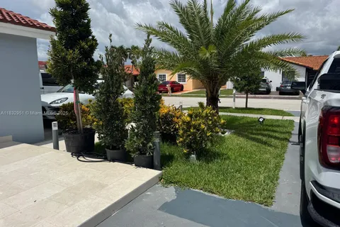 1521 SW 138th Ave, Miami FL 33184