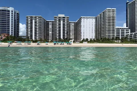 6039 Collins Ave # 529, Miami Beach FL 33140