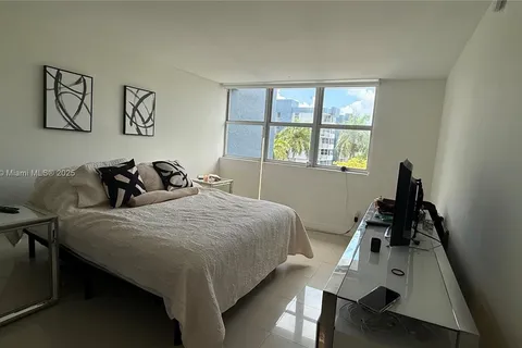 16546 NE 26th Ave # 4I, North Miami Beach FL 33160