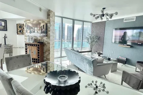 350 S Miami Ave # 3602, Miami FL 33130