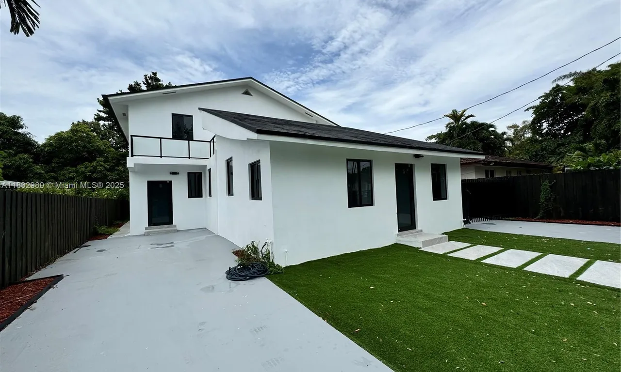 972 SW 44th Ave, Miami FL 33134
