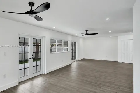 11550 SW 80th Ter, Miami FL 33173