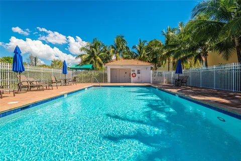 6331 Landings Ter # 6331, Tamarac FL 33321