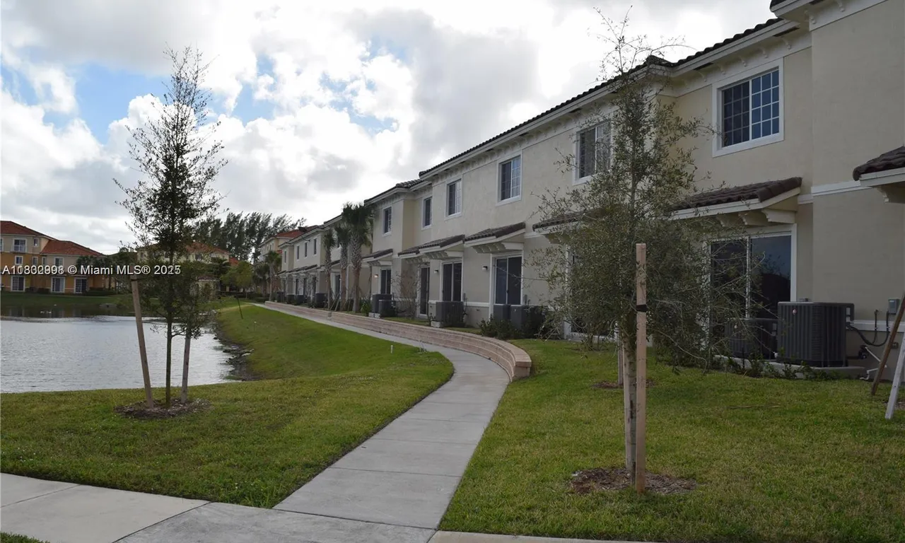 2574 SW 81st Ter # 2588, Miramar FL 33025