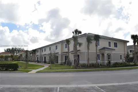 2574 SW 81st Ter # 2588, Miramar FL 33025