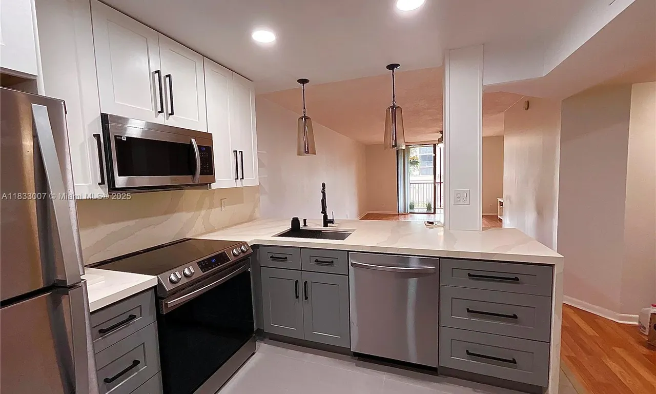 10501 W Broward Blvd # 205, Plantation FL 33324