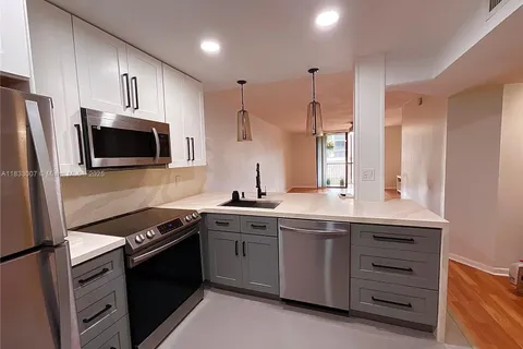 10501 W Broward Blvd # 205, Plantation FL 33324