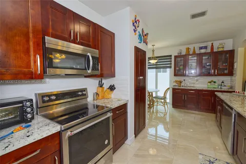 2622 SW 143rd Ave, Miami FL 33175