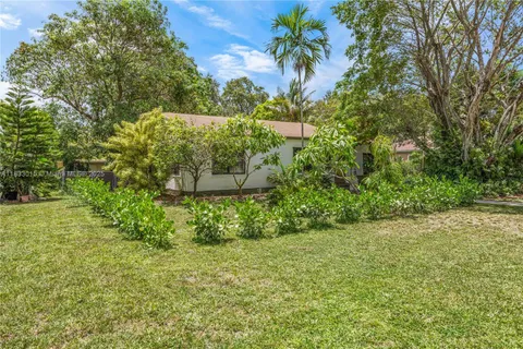1464 NE 133rd Rd, North Miami FL 33161