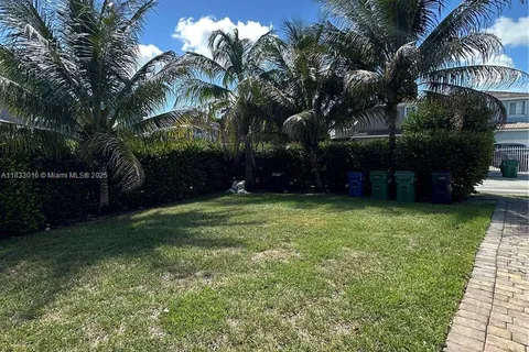 14321 SW 276th St, Homestead FL 33032