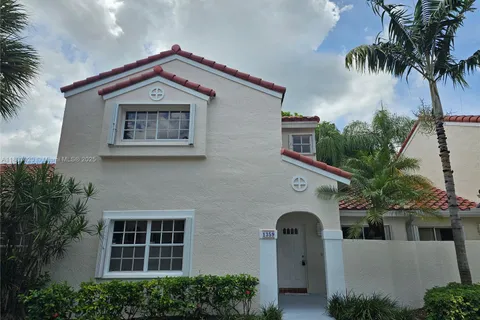 1359 Springside Dr, Weston FL 33326