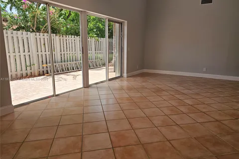1359 Springside Dr, Weston FL 33326