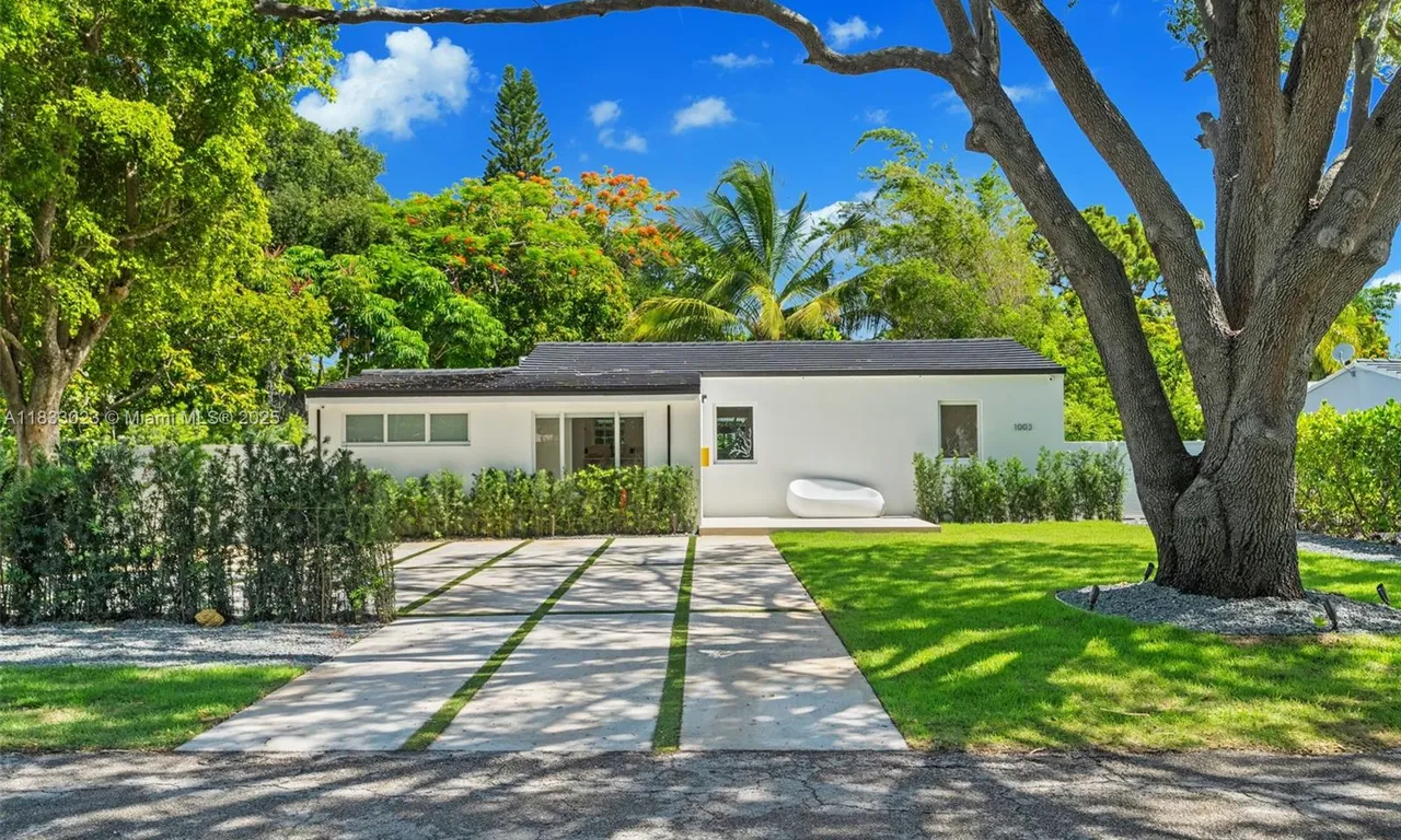 1003 NE 115 st, Biscayne Park FL 33161