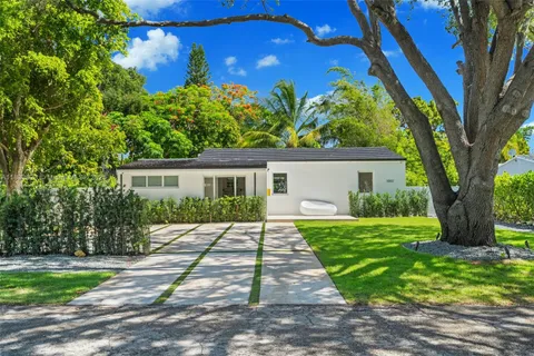 1003 NE 115 st, Biscayne Park FL 33161