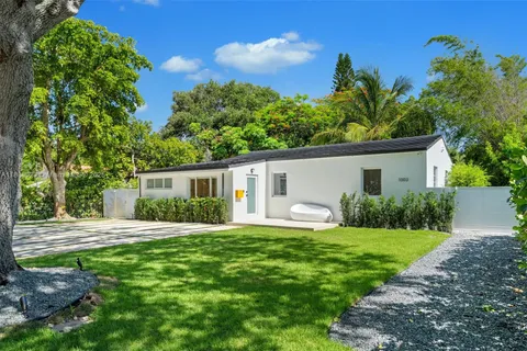 1003 NE 115 st, Biscayne Park FL 33161