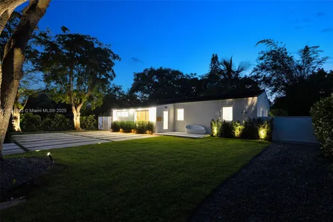 1003 NE 115 st, Biscayne Park FL 33161