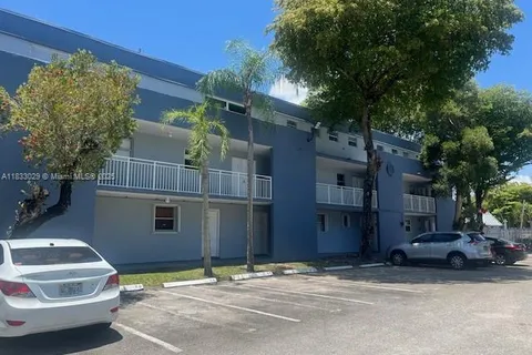 9351 Fontainebleau Blvd # B122, Miami FL 33172