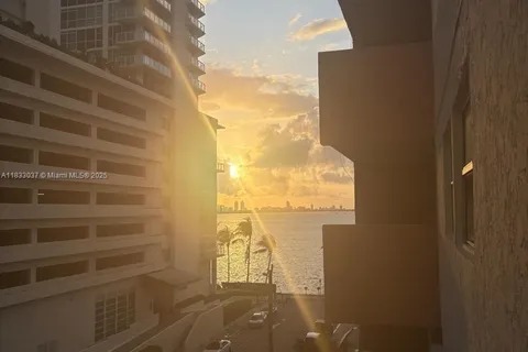 600 NE 25th St # 62, Miami FL 33137