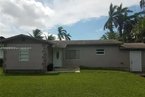 9728 N Little River Dr, Miami FL 33147