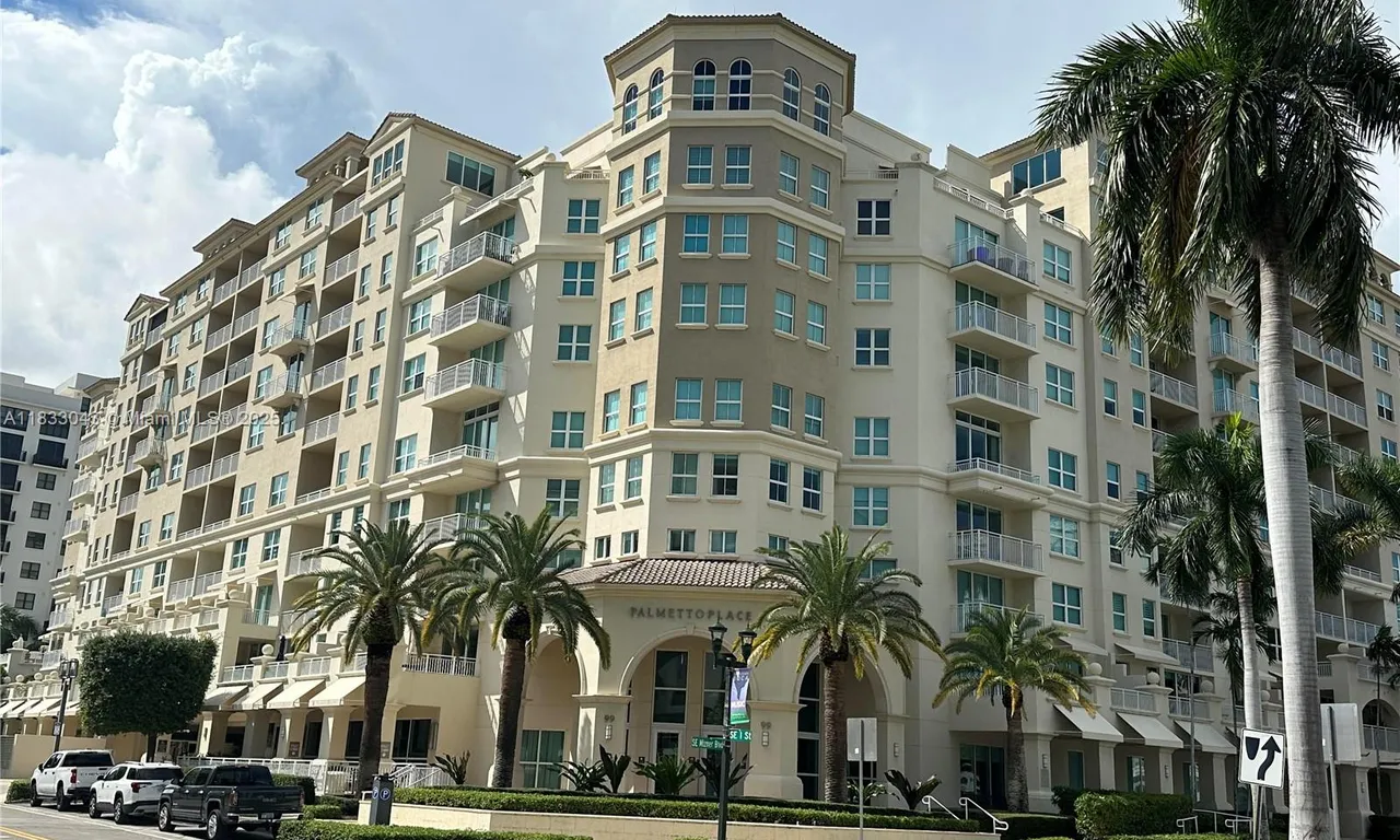 99 SE Mizner Blvd # 313, Boca Raton FL 33432