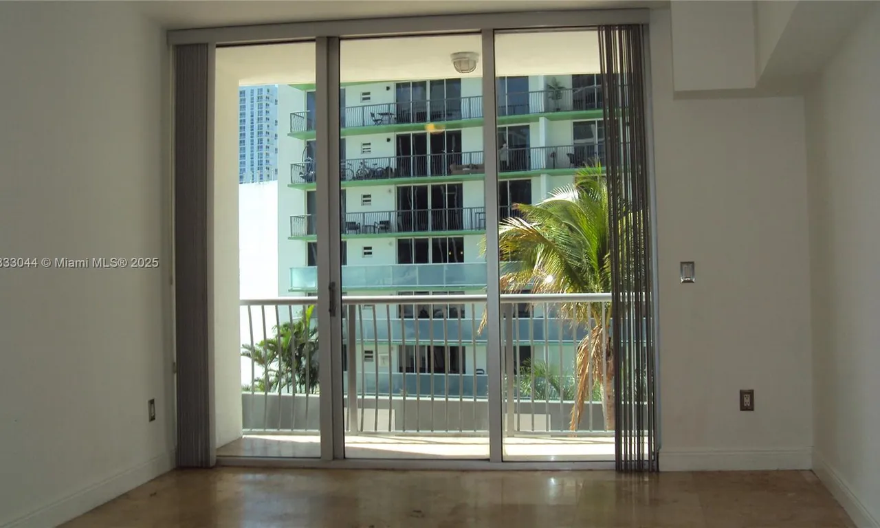 1750 N Bayshore Dr # 1215, Miami FL 33132