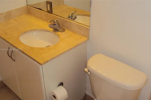 1750 N Bayshore Dr # 1215, Miami FL 33132