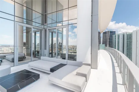 851 NE 1st Ave # 4611, Miami FL 33132