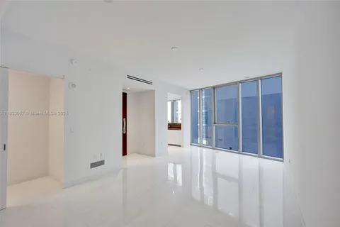 300 Biscayne Boulevard Way # 505C, Miami FL 33131