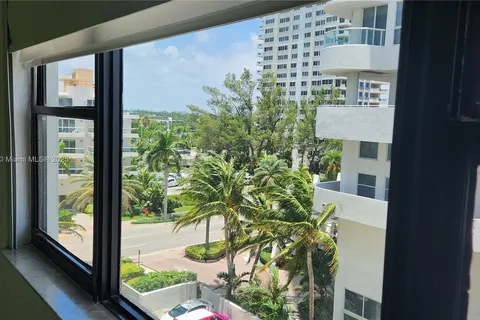 6345 Collins Ave # 631, Miami Beach FL 33141