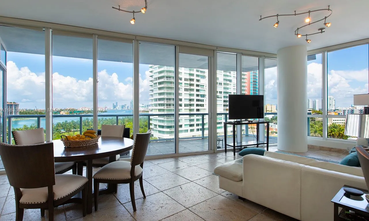 100 S Pointe Dr # 801, Miami Beach FL 33139