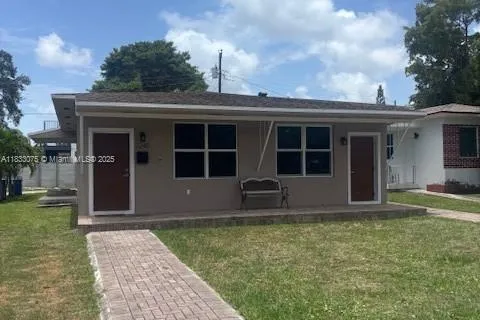 2240 NE 172nd St # 1, North Miami Beach FL 33160