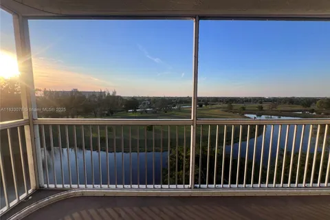 3080 N Course Dr # 710, Pompano Beach FL 33069