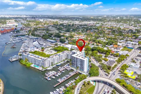 1700 NW N River Dr # 409, Miami FL 33125