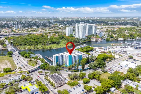 1700 NW N River Dr # 409, Miami FL 33125
