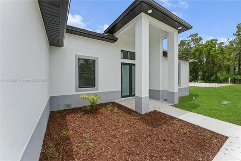 353 Nathan Ave, Lehigh Acres FL 33974