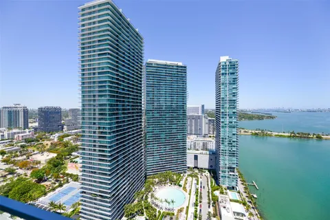 650 NE 32nd St # 4301, Miami FL 33137