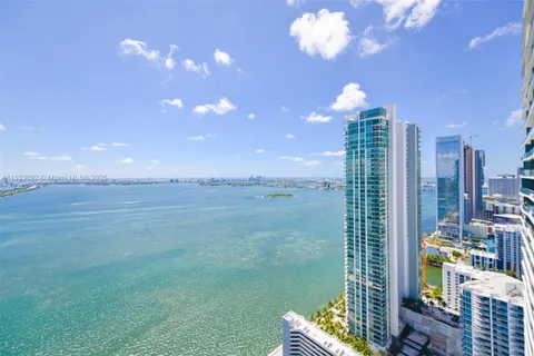 650 NE 32nd St # 4301, Miami FL 33137